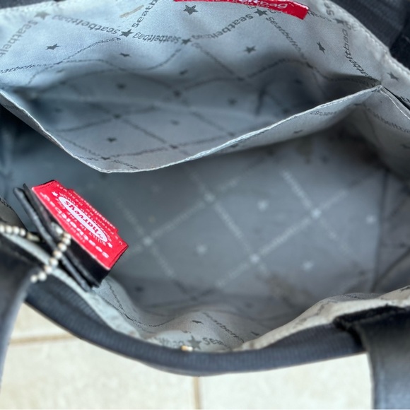 Harveys Black Seatbelt Bag - Picture 4 of 10